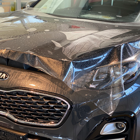 Lackschutzfolierung direkt im Autohaus